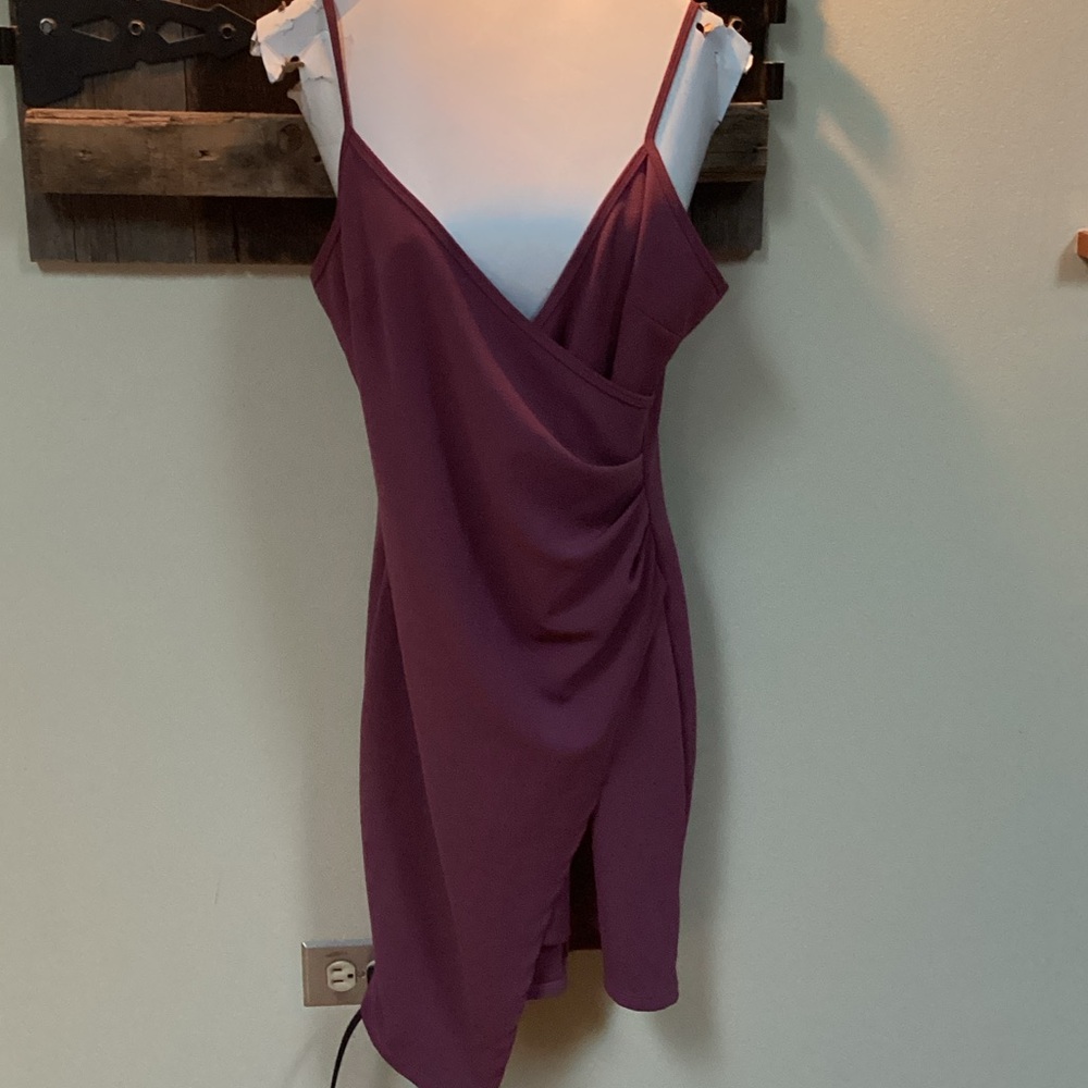 Almost famous spaghetti strap, sexy Elegant Burgundy asymmetric Dress